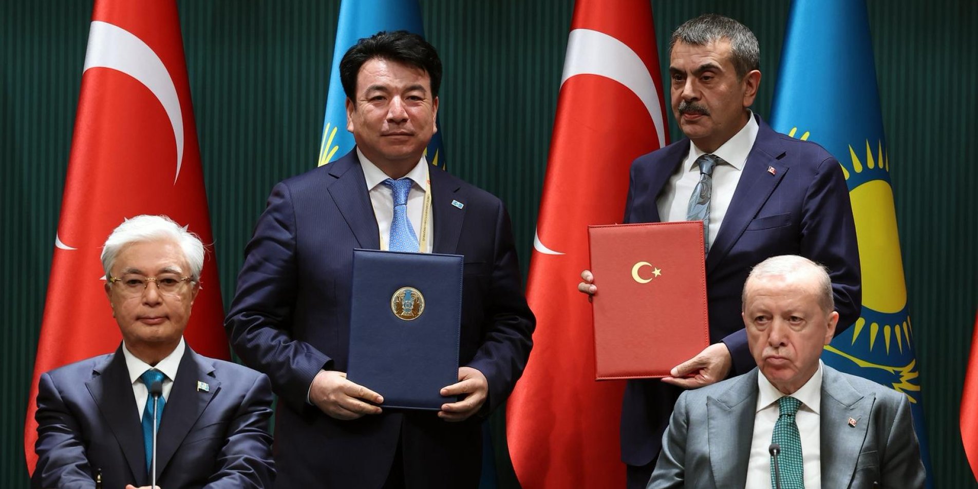 TÜRKİYE İLE KAZAKİSTAN ARASINDA EĞİTİM ALANINDA İŞ BİRLİĞİ ANLAŞMASI İMZALANDI